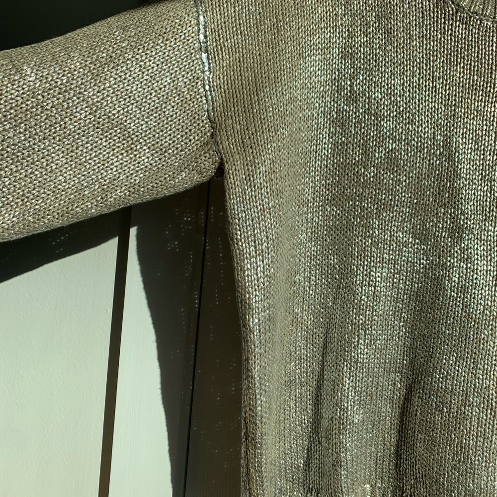 Women’s sweater
